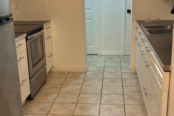 Bedroom - 11 - 685 Wonderland Road S, London South, ON N6K1M1 Photo 5