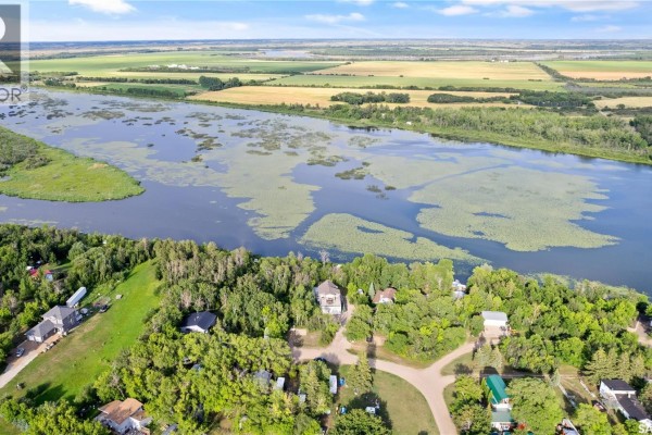 11 & 12 Rose Crescent, Pike Lake Provincial Park, SK S7K1N2 Photo 4