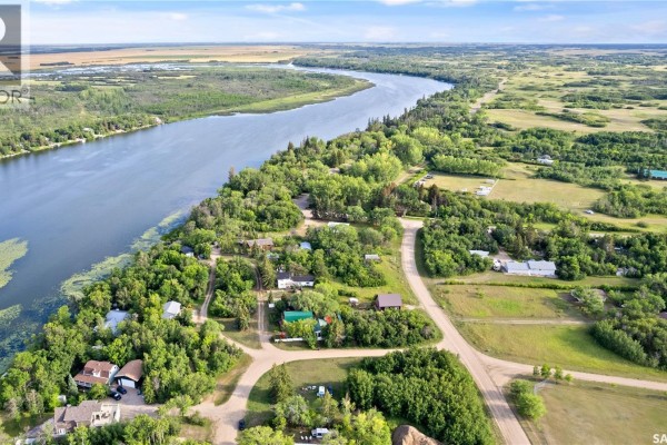 11 & 12 Rose Crescent, Pike Lake Provincial Park, SK S7K1N2 Photo 5