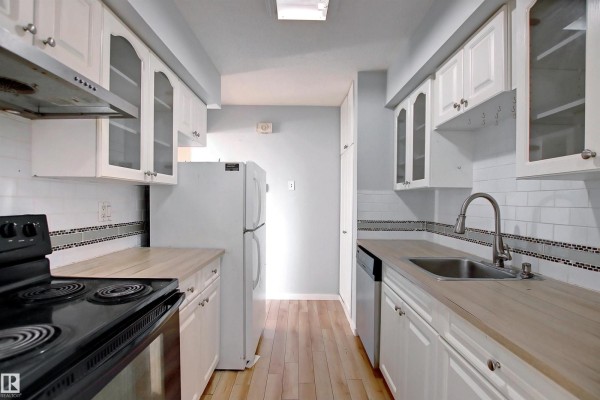 #11 14120 80 St Nw, Edmonton, AB T5C1L6 Photo 5