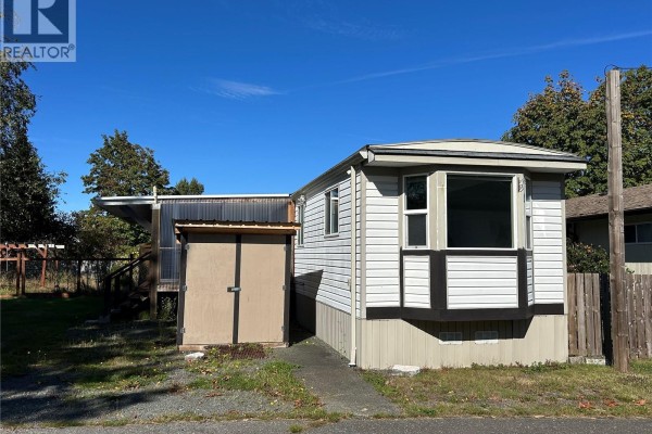 Primary Bedroom - 11 1630 Croation Rd, Campbell River, BC V9W3T5 Photo 2