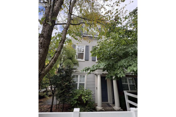 11 2495 Davies Avenue, Port Coquitlam, BC V3C0B2 Photo 3