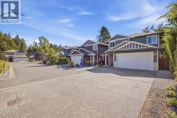 Loft - 11 3205 Gibbins Rd, Duncan, BC V9L1G7 Photo 3