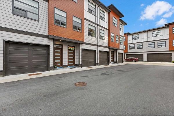 11 32970 Tunbridge Avenue, Mission, BC V2V0J9 Photo 2