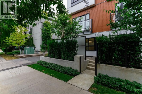 11 520 W 28th Avenue, Vancouver, BC V5Z2H1 Photo 2
