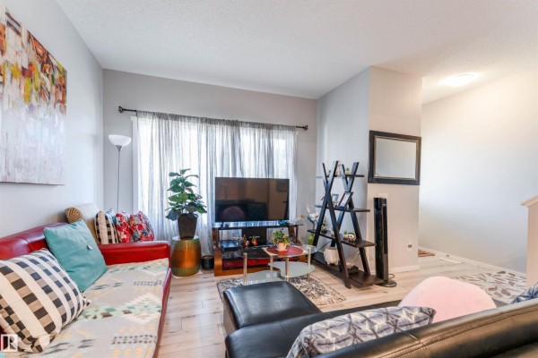 Bedroom 2 - 6004 11 Rosenthal Wy Nw Nw, Edmonton, AB T5T7L1 Photo 5