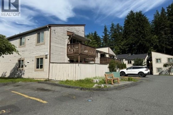 Kitchen - 11 7077 Highland Dr, Port Hardy, BC V0N2P0 Photo 5