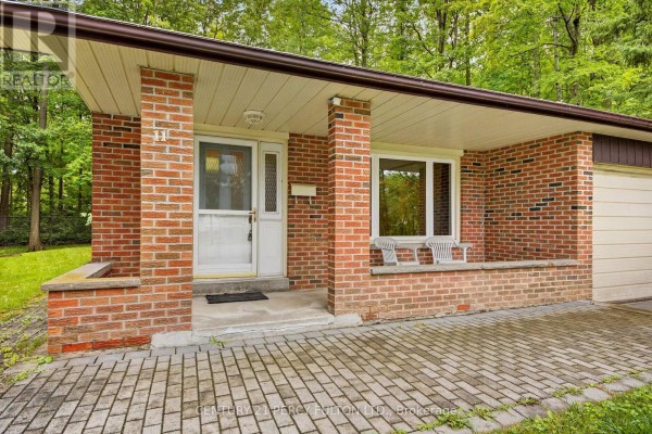 11 Aldergrove Circle, Barrie, ON, photo 3