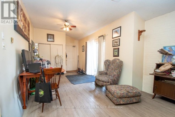 Bedroom - 11 Argyle Street, Peterborough, ON K9H7M2 Photo 2