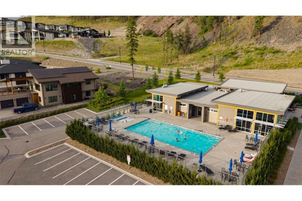 11 Beacon Hill Drive, Lake Country, BC V4V0A9 Photo 5