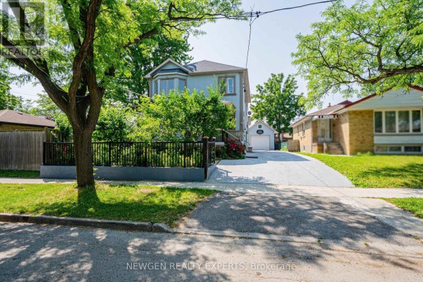 11 Benway Drive, Toronto, ON, photo 2