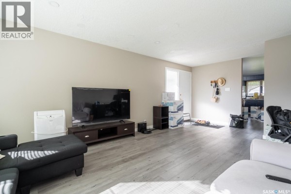 Bedroom - 11 Briarwood Place, Regina, SK S4S5M8 Photo 3