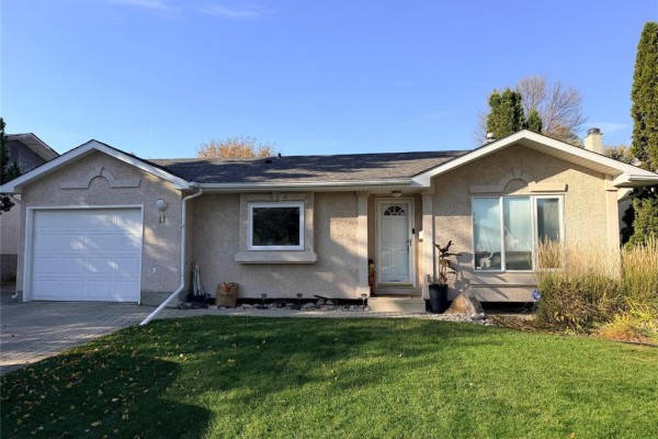 11 Brixford Crescent, Winnipeg