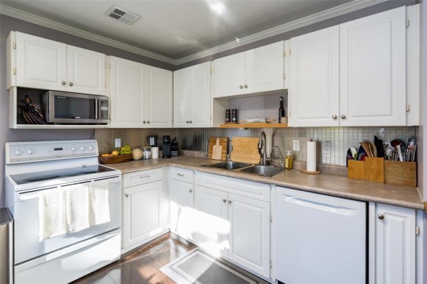 Dining room - 11 Brixford Crescent, Winnipeg, MB R2N1E1 Photo 3