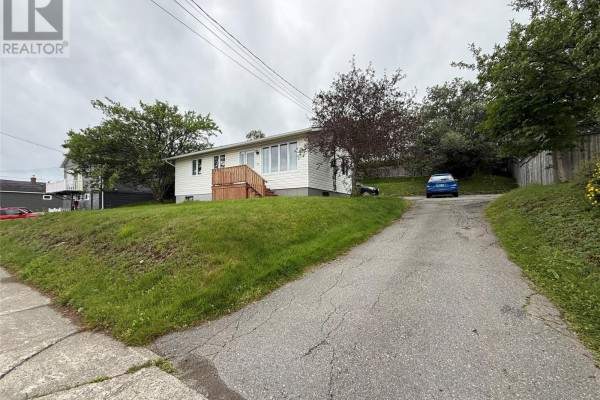 11 Caribou Road, Grand Falls Windsor, NL, photo 3