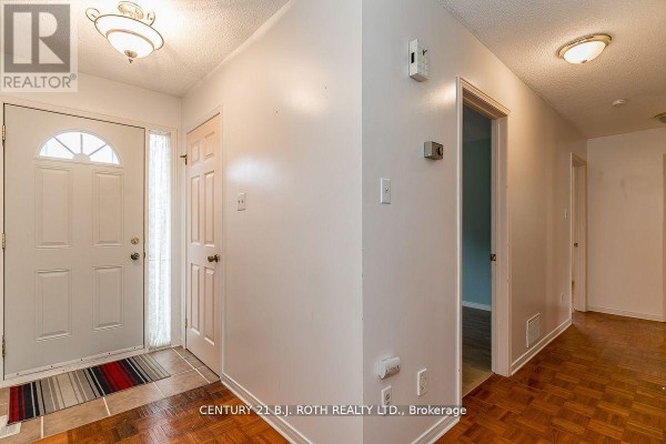 11 Cartwright Drive, Barrie, ON, photo 2