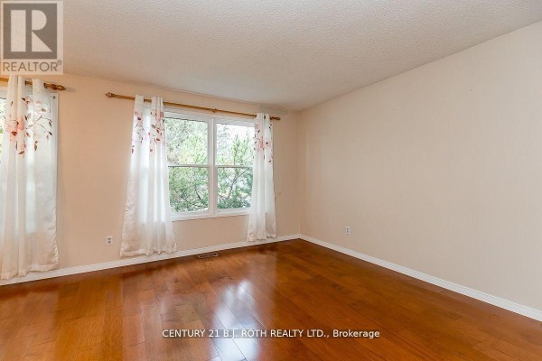 11 Cartwright Drive, Barrie, ON, photo 3