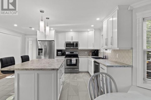 Eating area - 11 Chaytors Place, Conception Bay South, NL A1W4G1 Photo 5