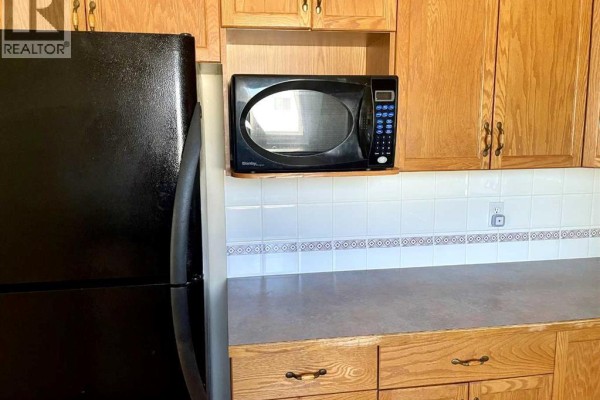 11 Chilcotin Crescent W, Lethbridge, AB, photo 3