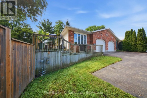 11 Dundas Street W, Brant, ON, photo 2