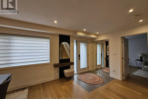 Primary Bedroom - 11 Edison Circle, Toronto, ON M6L2L3 Photo 4