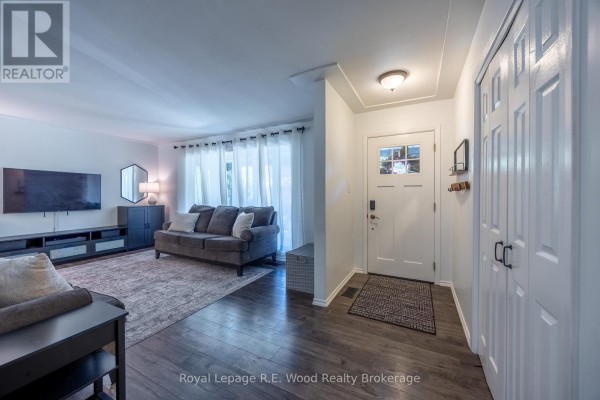 11 Eleanor Court, Tillsonburg, ON N4G2H3 Photo 4