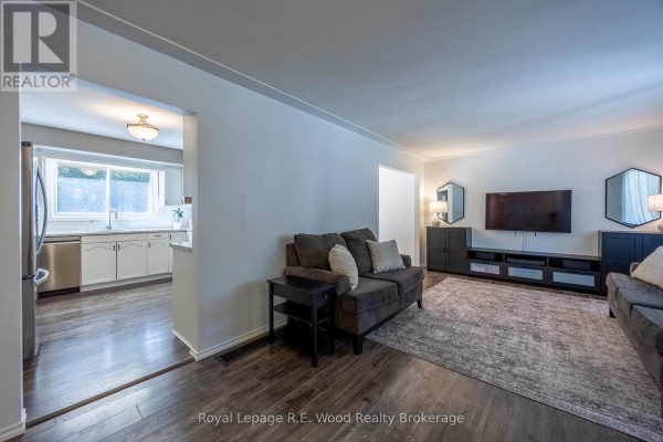 11 Eleanor Court, Tillsonburg, ON N4G2H3 Photo 5