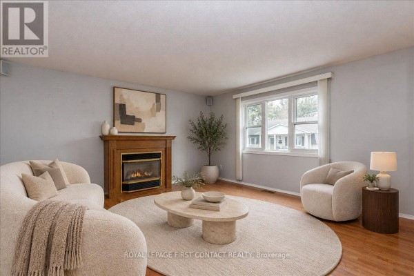 Primary Bedroom - 11 Exploits Arm, Innisfil, ON L9S1N8 Photo 5