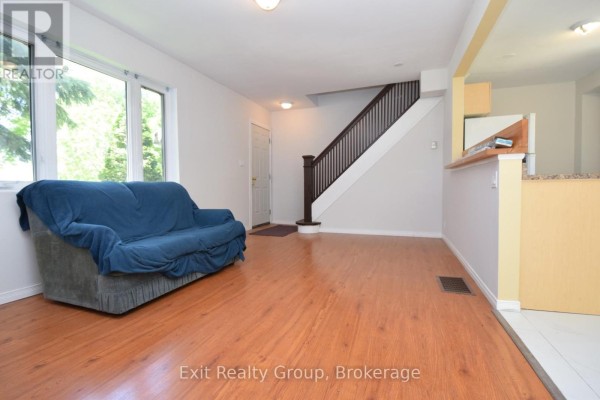 11 Flindall Street, Quinte West, ON, photo 2