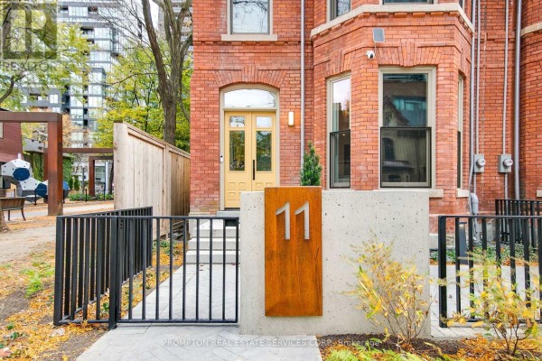 11 Gloucester Street, Toronto, ON M4Y1L8 Photo 2