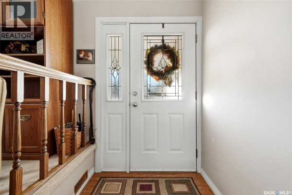 Foyer - 11 Green Meadow Road, Regina, SK S4V0A4 Photo 3