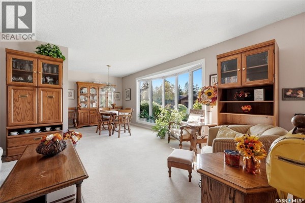 Dining room - 11 Green Meadow Road, Regina, SK S4V0A4 Photo 5