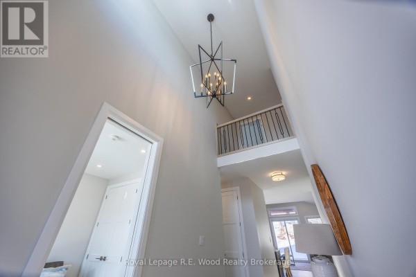 11 Greenhill Drive, Tillsonburg, ON N4G0L4 Photo 4
