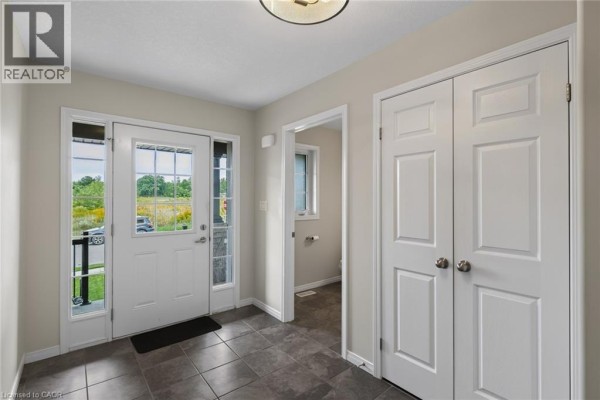 2pc Bathroom - 11 Hackberry Lane, Simcoe, ON N3Y0E1 Photo 5