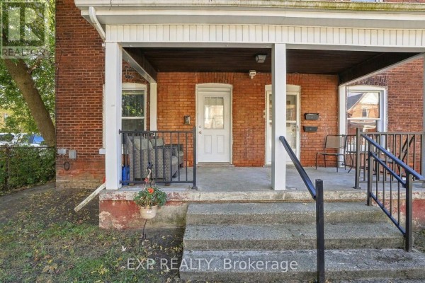 11 Hart Street, Brant, ON N3T3S9 Photo 2