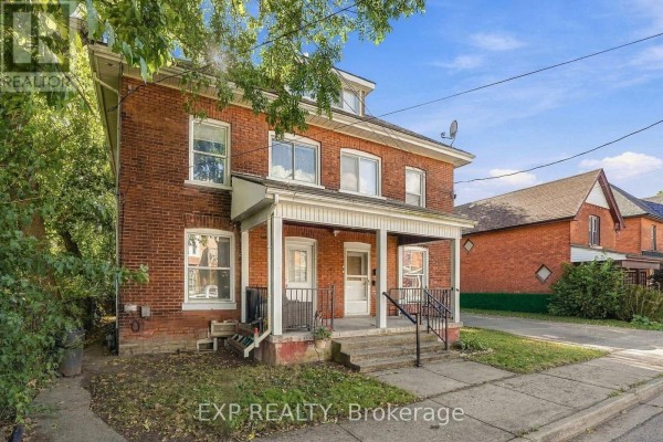 11 Hart Street, Brant, ON N3T3S9 Photo 4