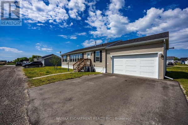 11 Hickory Hollow, Haldimand, ON, photo 2