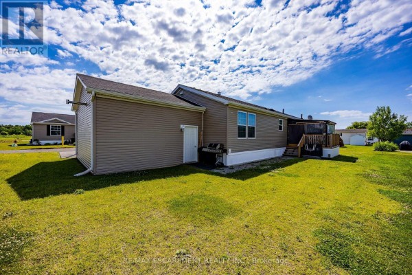 11 Hickory Hollow, Haldimand, ON, photo 3