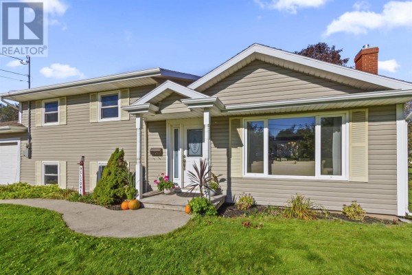 11 Holland Drive, Stratford, PE, photo 2