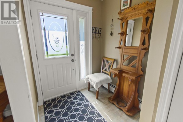 Foyer - 11 Holland Drive, Stratford, PE C1B1S9 Photo 4
