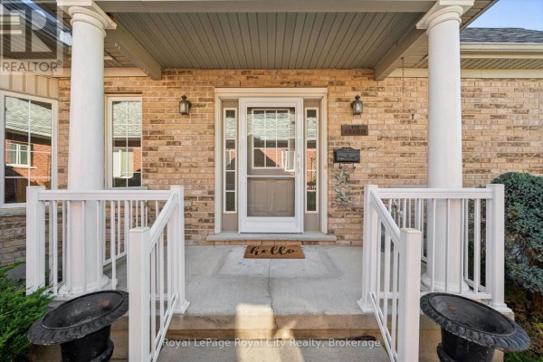 Great room - 11 Honeysuckle Drive, Guelph, ON N1G4X7 Photo 4