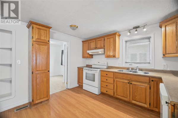 11 Hussey Drive, St  Johns, NL, photo 3