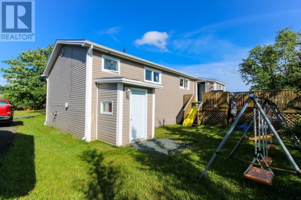 11 Irving Drive, Paradise, NL, photo 2