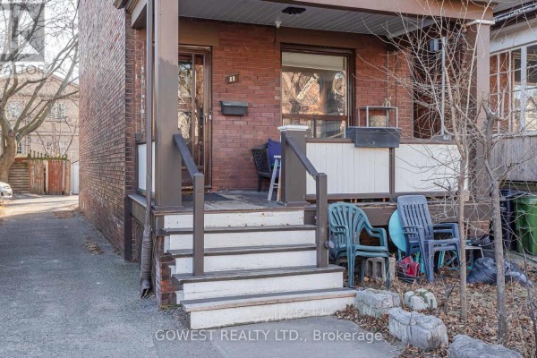 Dining room - 11 Kenneth Avenue, Toronto, ON M6P1J1 Photo 2