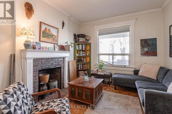 Bedroom - 11 Kenneth Avenue, Toronto, ON M6P1J1 Photo 4