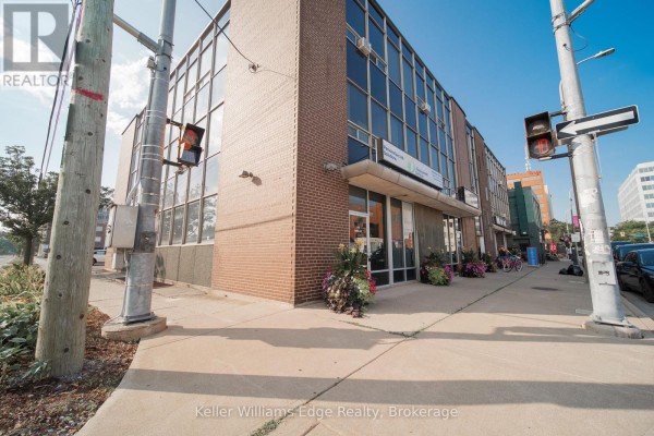 11 King Street, St  Catharines, ON, photo 2
