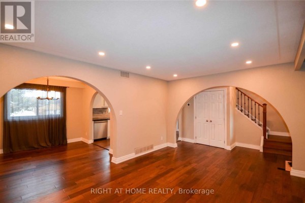11 Kinnison Court, Ajax, ON, photo 2