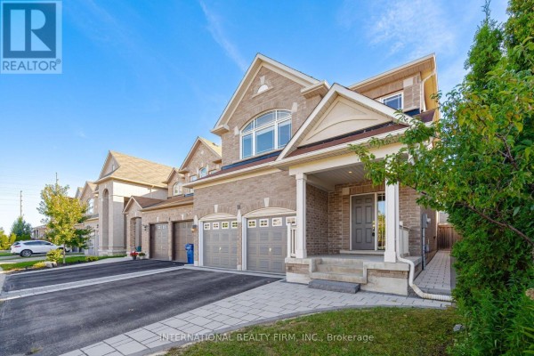 11 Lady Gwillim Avenue, East Gwillimbury, ON L9N0B3 Photo 4