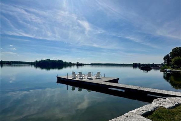 11 Lake Avenue, Cambridge, ON, photo 2
