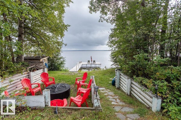 11 Lakeshore Dr, Rural Leduc County, AB, photo 2